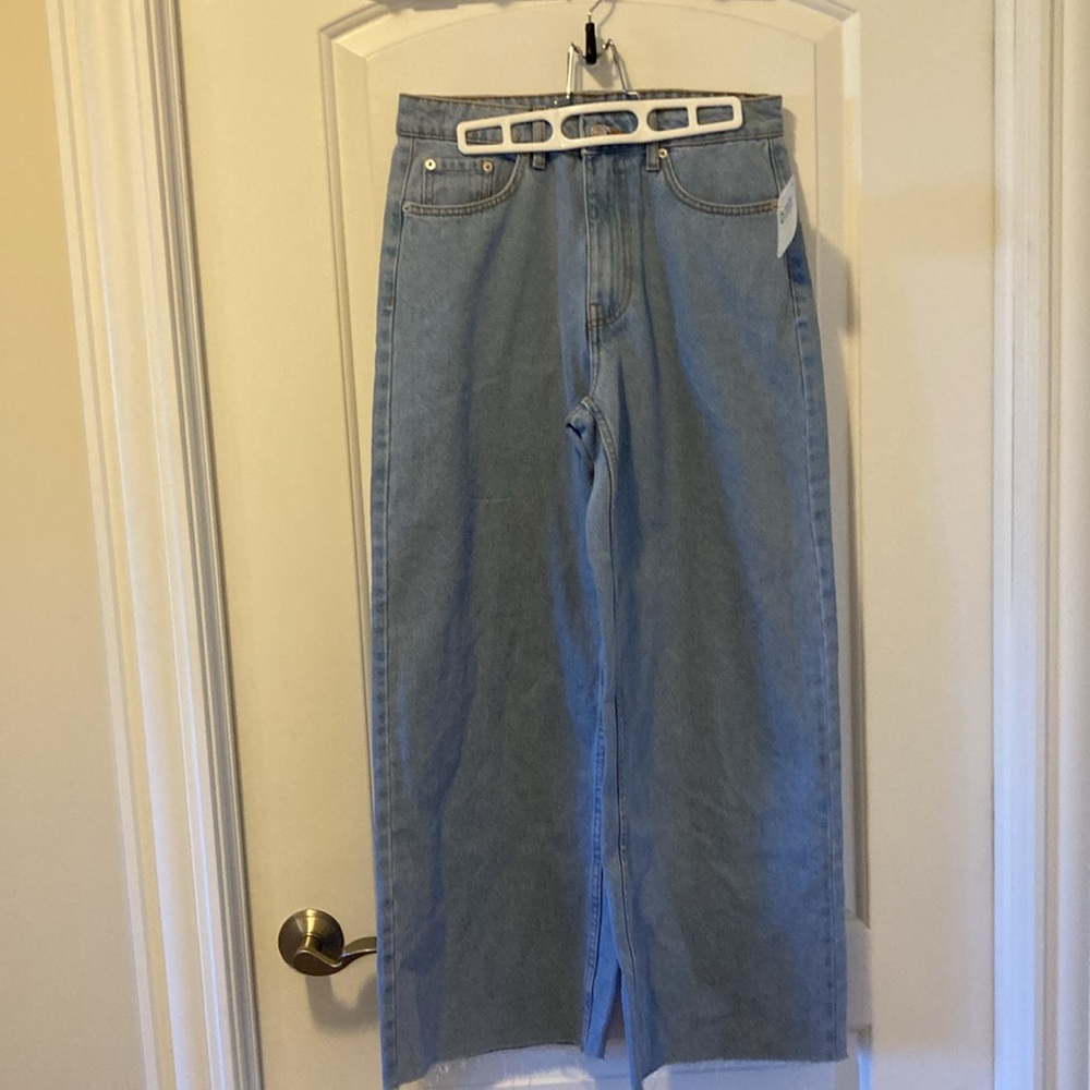 No Boundaries Wide Leg Raw Hem Jeans Light Wash 7 NWT